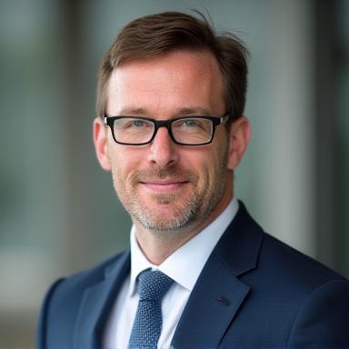 Porträt von Dr. Markus Schmidt, Leitendem Marktanalyst